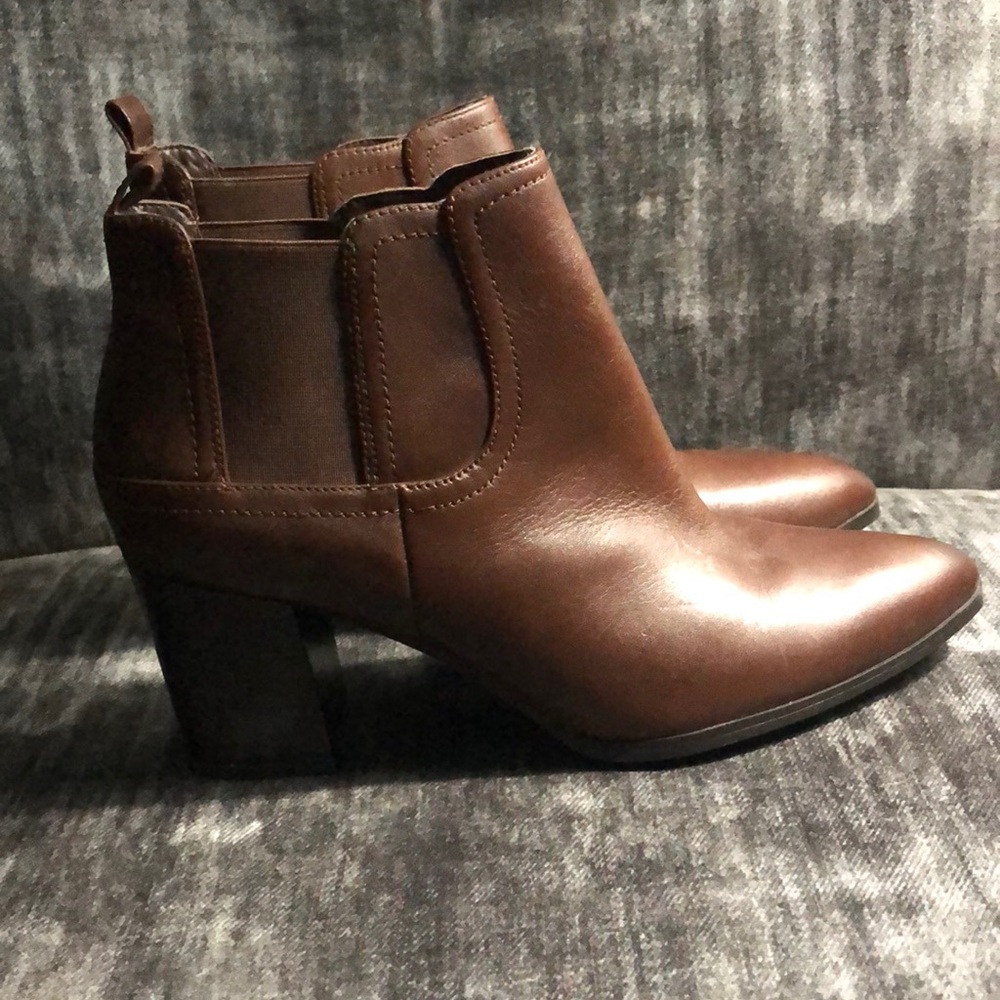 Franco Sarto Brown Leather Booties W9